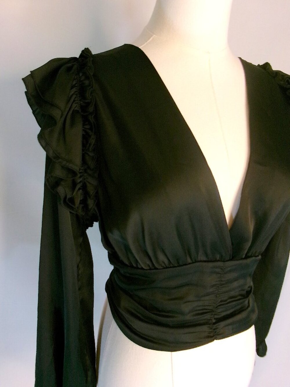 NWT Zara Black Ruffle Sleeve Plunge Neck Crop Top Size L